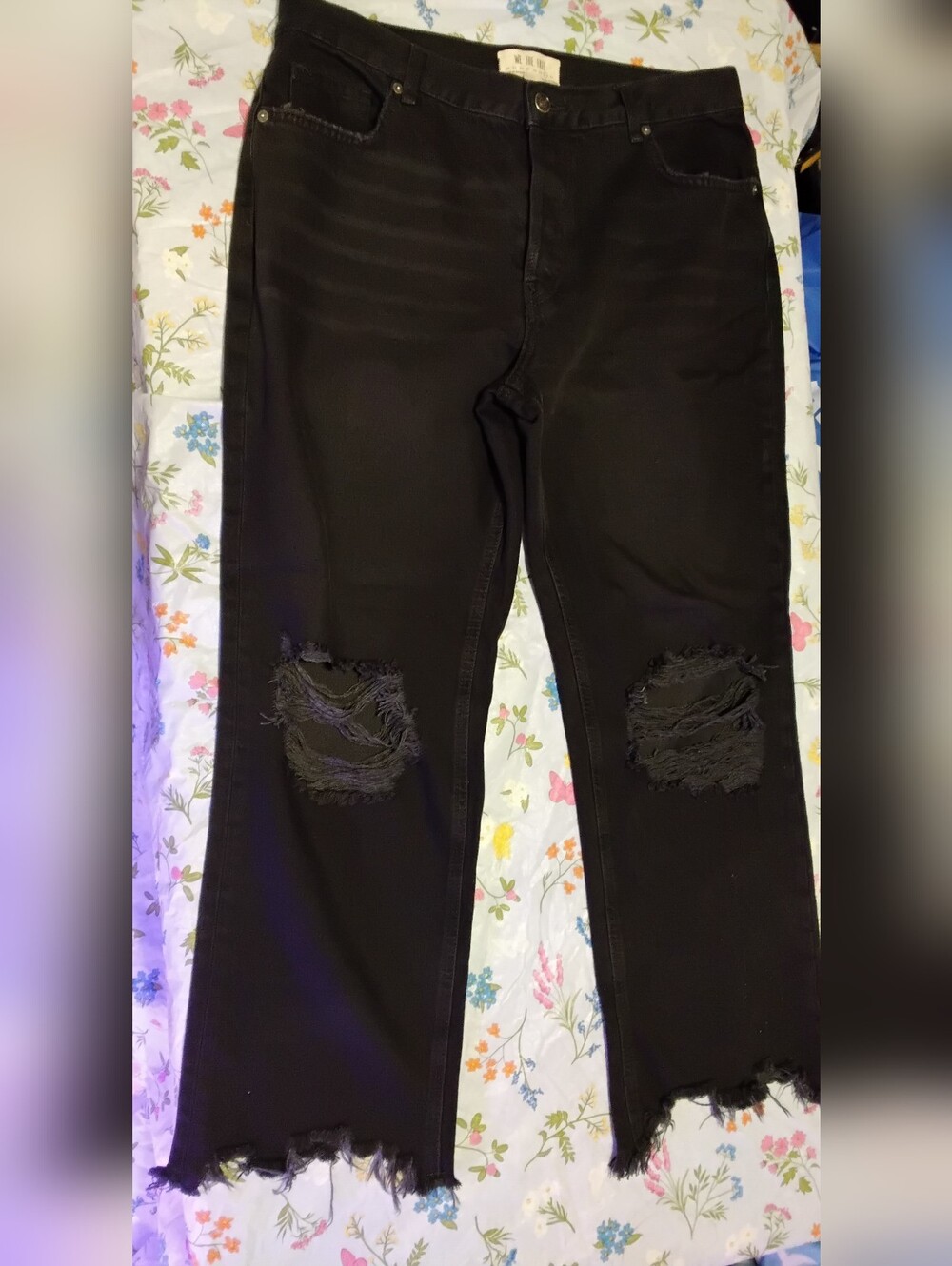 We the Free People Women’s size 30 Or 10 Black Cropped wide leg ankle cut Jeans